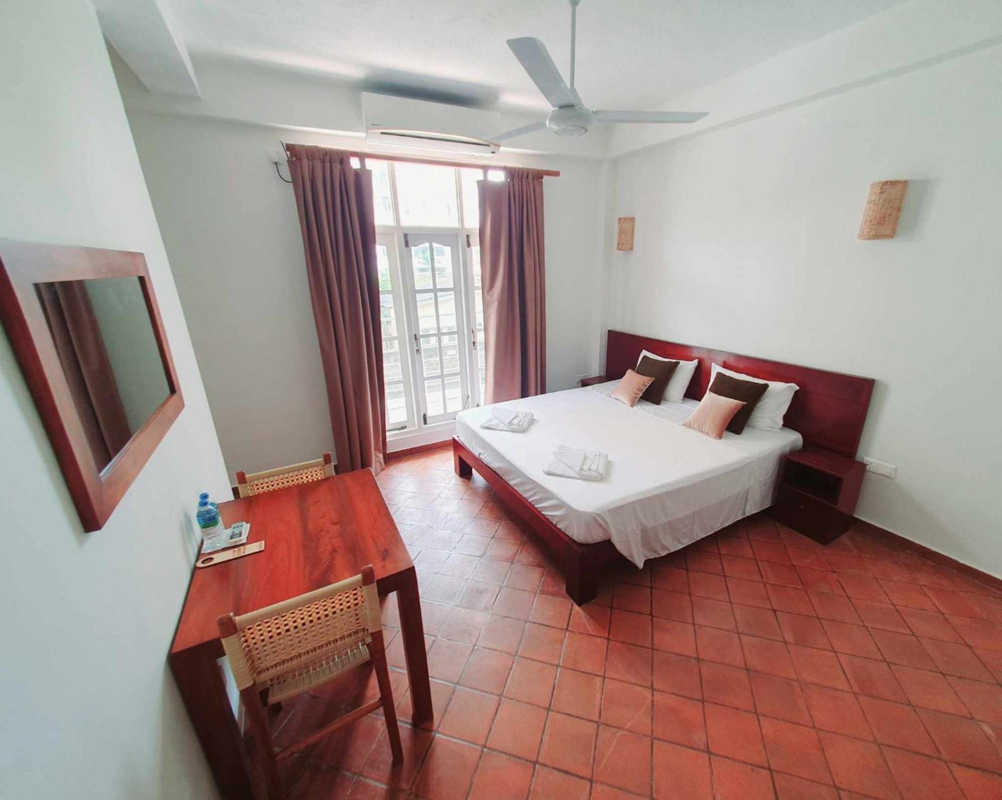 Mountbaylk Hotel Dehiwala-Mount Lavinia Exterior photo