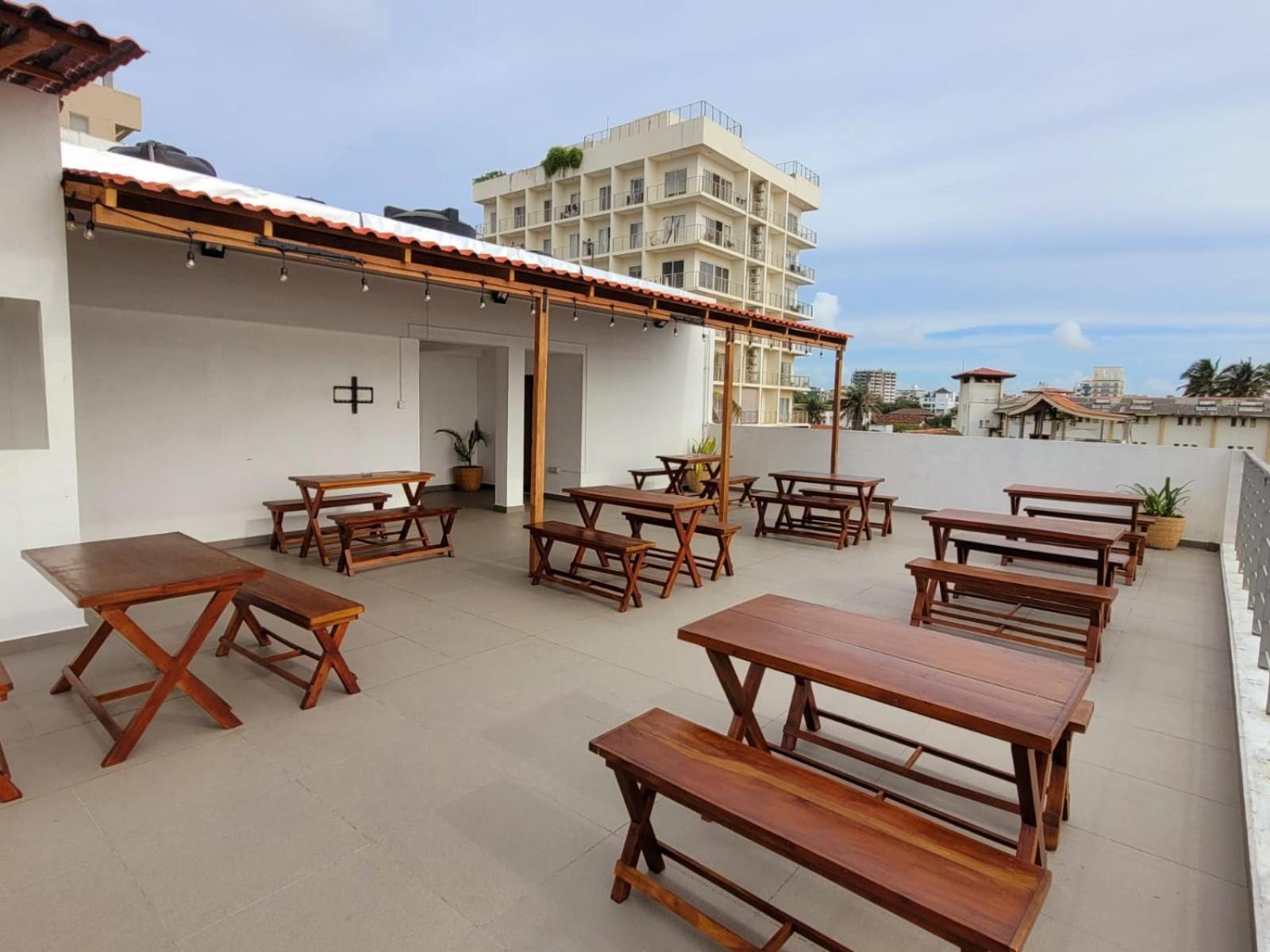 Mountbaylk Hotel Dehiwala-Mount Lavinia Exterior photo