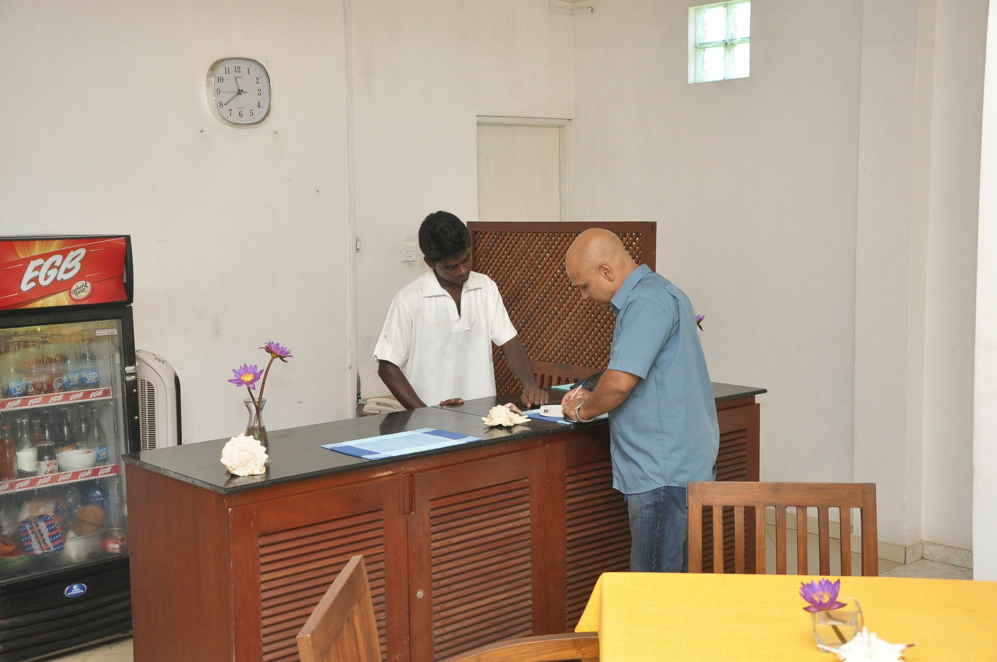 Mountbaylk Hotel Dehiwala-Mount Lavinia Exterior photo